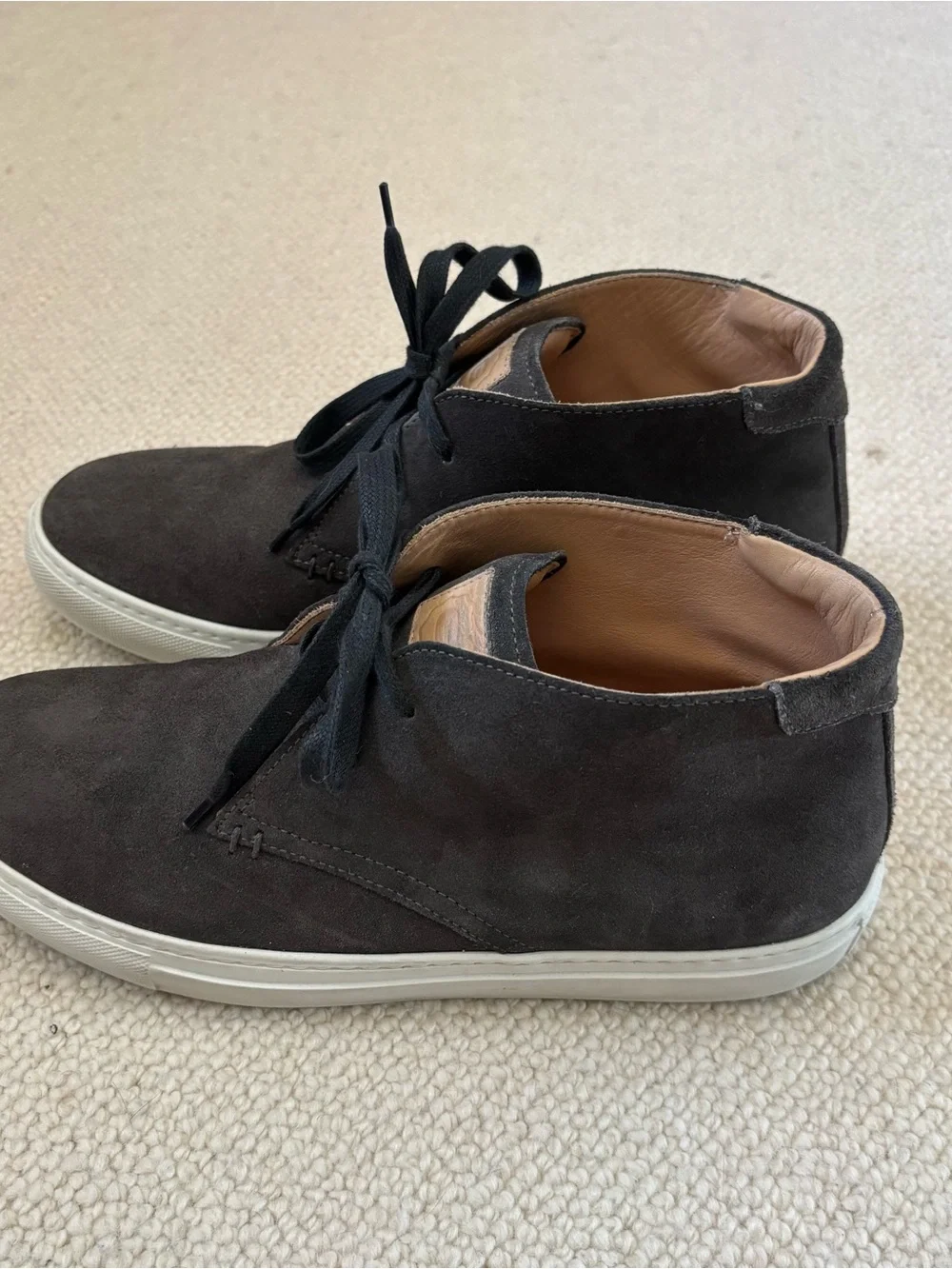 Greats Brooklyn Men's Charcoal Gray Suede Chukka Sneakers 9.5 EUC